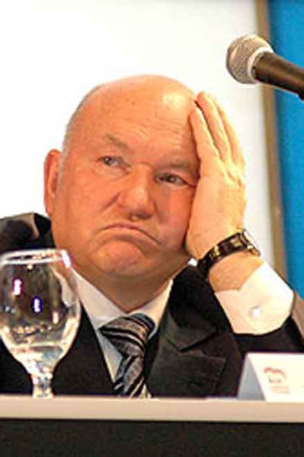Лужков завещал поднять планку в развитии Москвы - газета