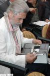 Этот каталог  - паспорт азербайджанской культуры - депутат Низами Джафаров (фотосессия)