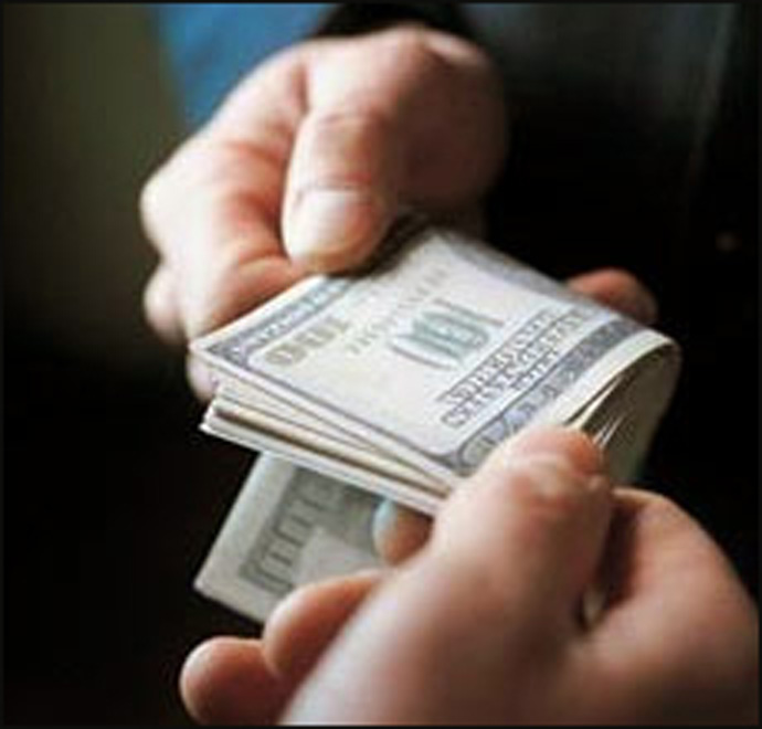 В США впервые напечатали однодолларовые банкноты с подписью главы Минфина Стива Мнучина