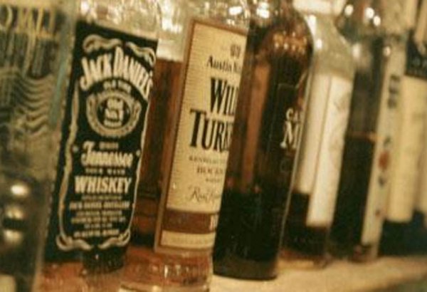 Kyrgyzstan allows use of bank guarantees for alcohol imports from EAEU