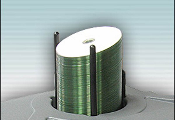 Iran destroys 1.3 million of CDs with "illegal content"