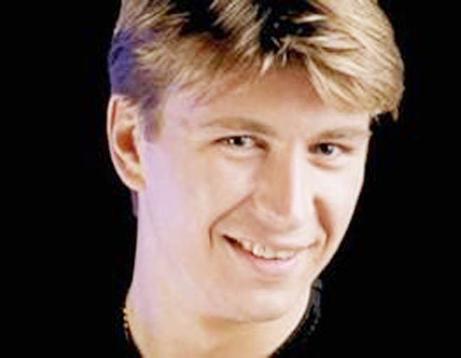 Алексей Ягудин разделся в аэропорту