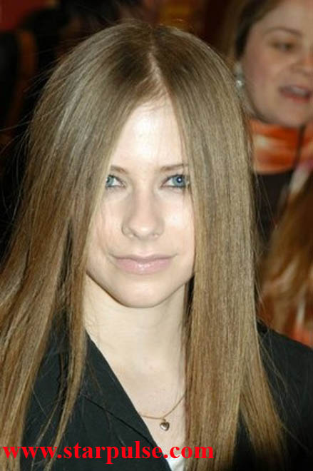 Avril Lavigne's naked run
