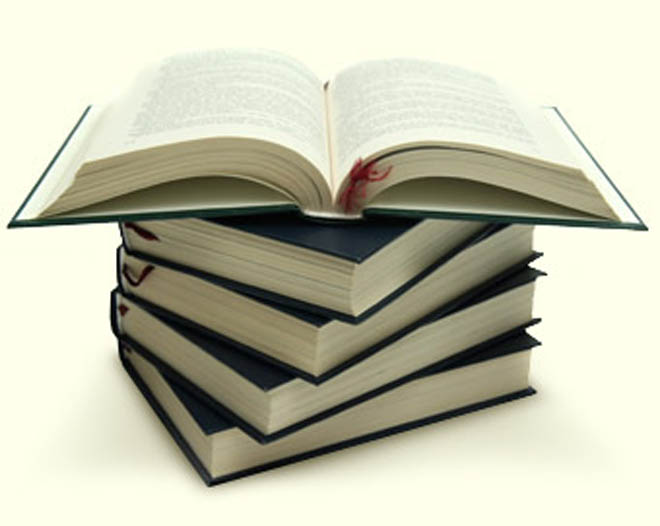 В Азербайджане издана новая книга писателя-публициста Юнуса Огуза