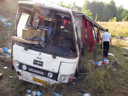 Более 20 человек погибли в Таиланде при падении автобуса с обрыва