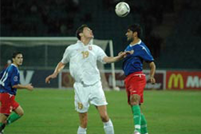 Tabriz football club "Tractor" bus attacked