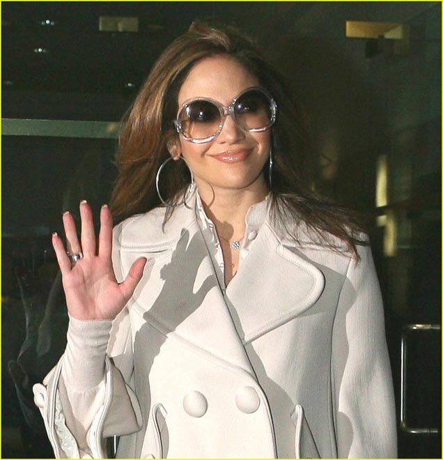 Jennifer Lopez And Marc Anthony Figure Out Baby Duty