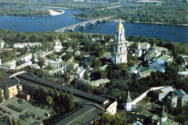 Партия регионов заявляет, что БЮТ блокирует работу окружных комиссий
