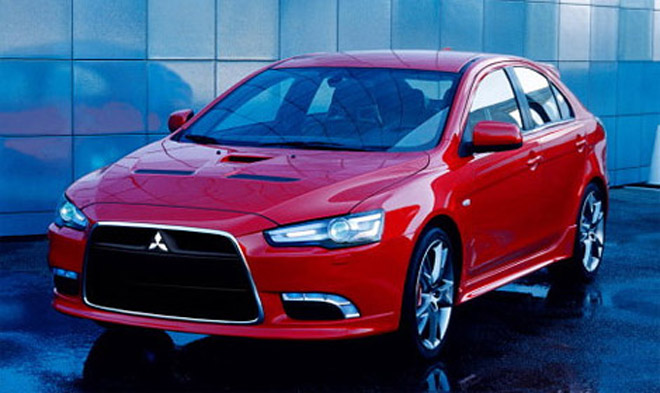 Появились фотографии хэтчбека Mitsubishi Lancer