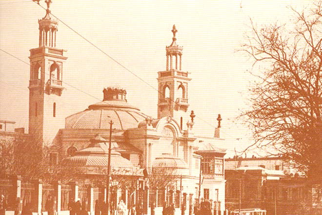 Театры Баку