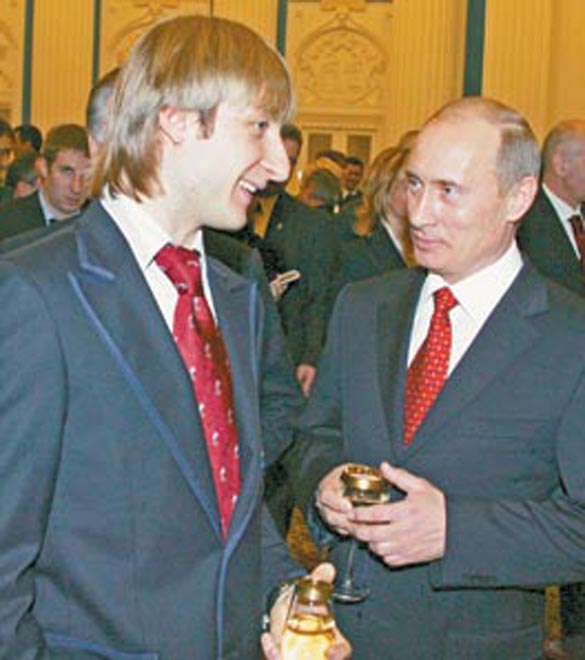 У Плющенко отбирают квартиру, подаренную Путиным
