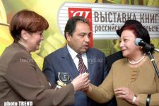К русскому языку в Азербайджане, по сравнению с языками других стран СНГ, отношение особое - депутат Милли Меджлиса Абель Магеррамов