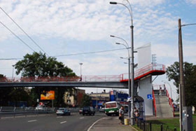 Из-за открытия моста около станции метро "Мешади Азизбеков" закрыли вход в подземку