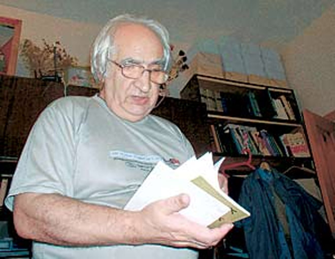 Автор текста песен " Чебурашка", "Мук-скороход", "Мальчик-с-пальчик" Александр Тимофеевский отмечает 75-летие
