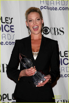 В Лос-Анджелесе объявлены обладатели премии People's Choice Awards (фотосессия)