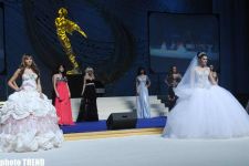 Народная артистка Азербайджана Айгюн Кязымова отказалась петь на вручении премии "Гранд" (фотосессия)