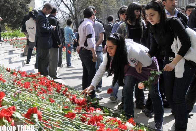 Baku bids farewell to victims of tragedy at the National Oil Academy - PHOTO SESSION