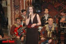 В Баку почтили память азербайджанского поэта Азиза Мафтуна (фотосессия)