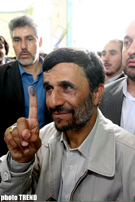 Iranian people vote in presidential elections: PHOTOSESSION