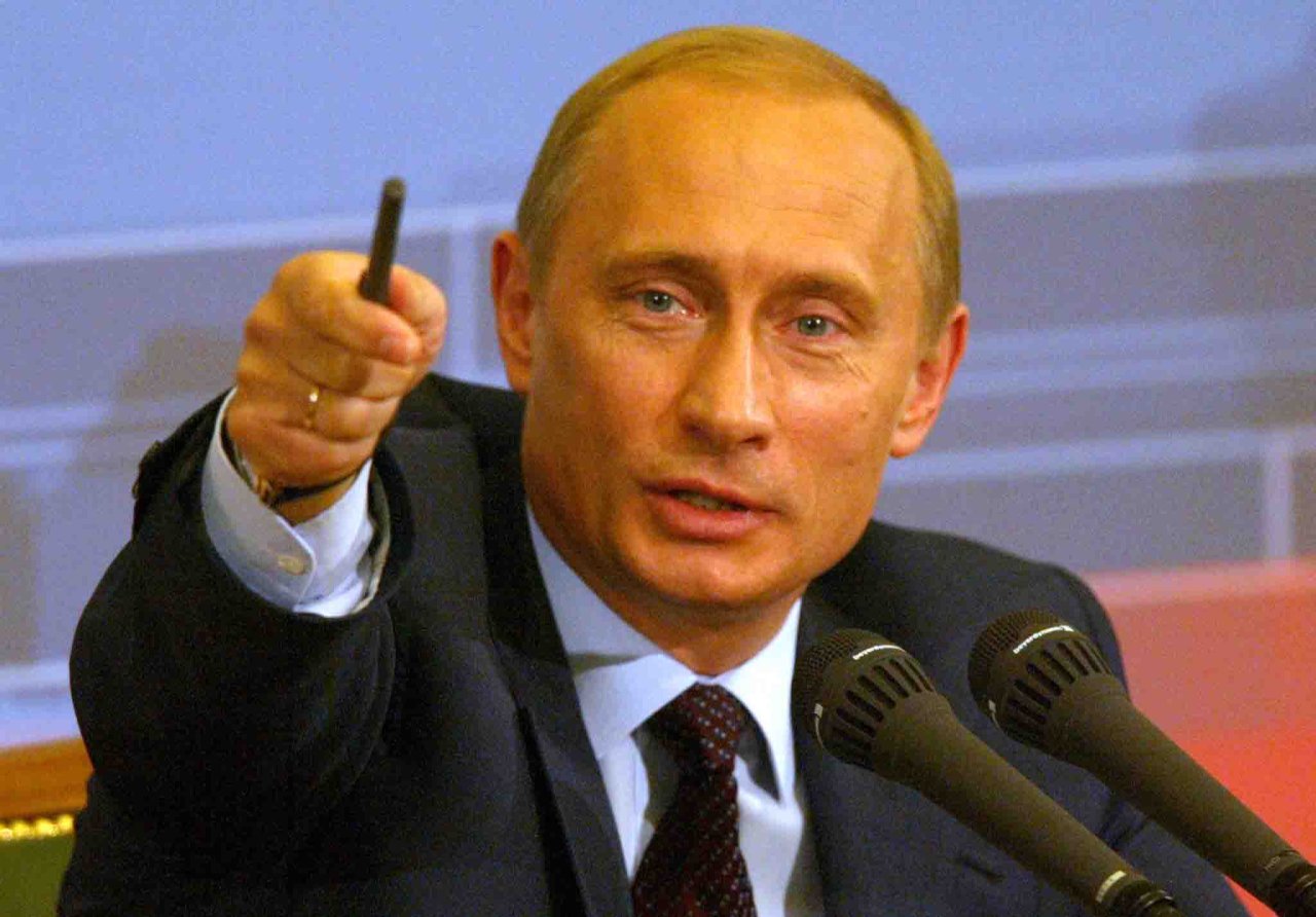 Путин призвал правительственных чиновников бросить курить