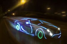 Культовые автомобили выставили в новом свете (фотосессия)