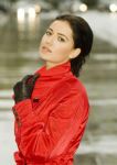Неджла из сериала "Листопад" стала певицей (фотосессия)