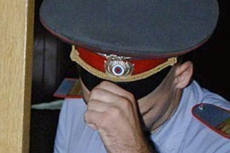 Троих тюменских наркополицейских осудят за садизм против азербайджанца