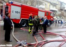 Пожар в жилом доме в столице Азербайджана ликвидирован, погибших нет (ДОПОЛНЕНО-3)