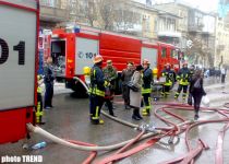 Пожар в жилом доме в столице Азербайджана ликвидирован, погибших нет (ДОПОЛНЕНО-3)