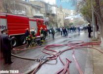 Пожар в жилом доме в столице Азербайджана ликвидирован, погибших нет (ДОПОЛНЕНО-3)