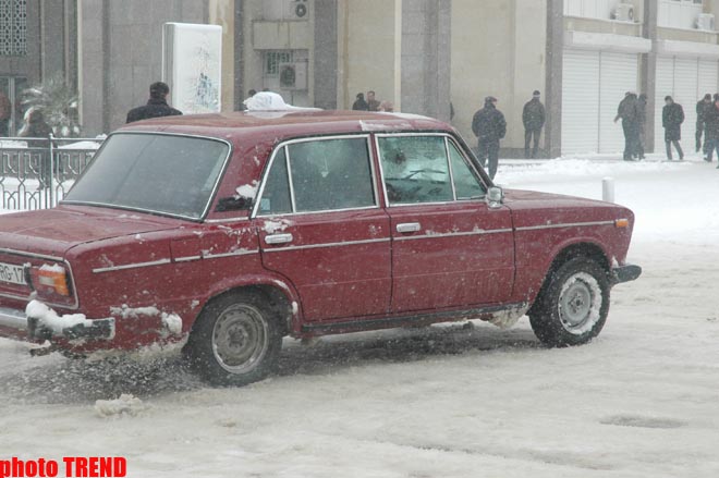 На трассе Баку-Сумгайыт наблюдается скопление автомобилей