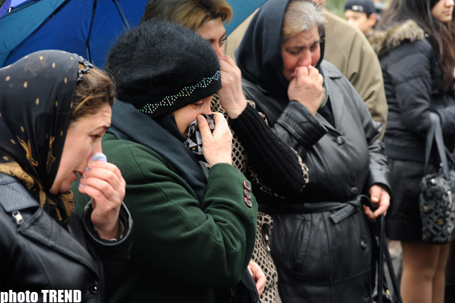 В Азербайджане отмечают 18-ю годовщину Ходжалинского геноцида (фотосессия)