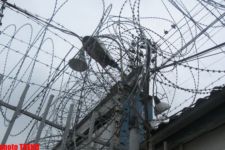 В азербайджанских тюрьмах инвалидов обеспечили новыми протезами (фотосессия)