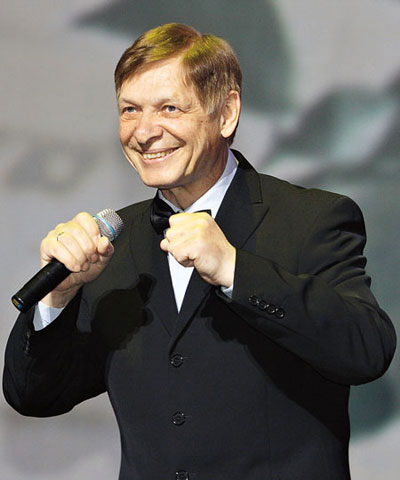 Муслим Магомаев , или Сенсационный видеоклип 1976 года с Эдуардом Хилем (видео)