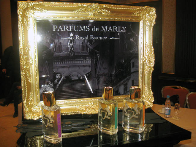 Знаменитый французский бренд мужских духов "Parfums de Marly" Royal Essence в Баку (фотосессия)