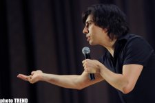 Максим Галкин о политических системах Азербайджана и России и не только…(фотосессия)
