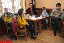 Я сравниваю себя с телефонным аппаратом… - руководитель Театра КВН "Планета Парни из Баку" Таир Иманов (фотосессия)
