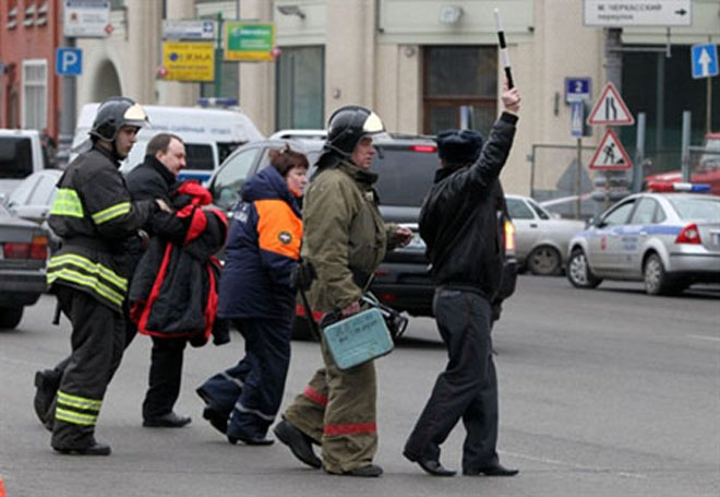 Терракт в московском метро- факты, комментарии, погибшие и пострадавшие ( видео-фотосессия)