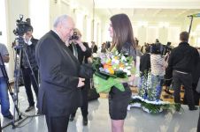 Азербайджанская певица AySel выступила в Москве на вручении международной премии (фотосессия)
