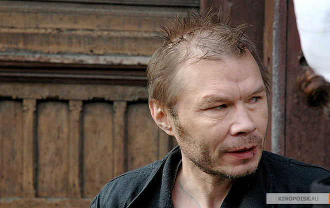 Актера Александра Баширова избили хулиганы