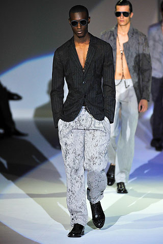 Показ Calvin Klein и Armani на неделе моды в Милане (фотосессия)