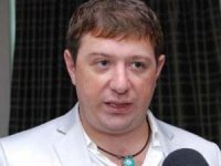 Самые крутые скандальные разборки азербайджанского шоу-бизнеса за 2010 год (фотосессия)