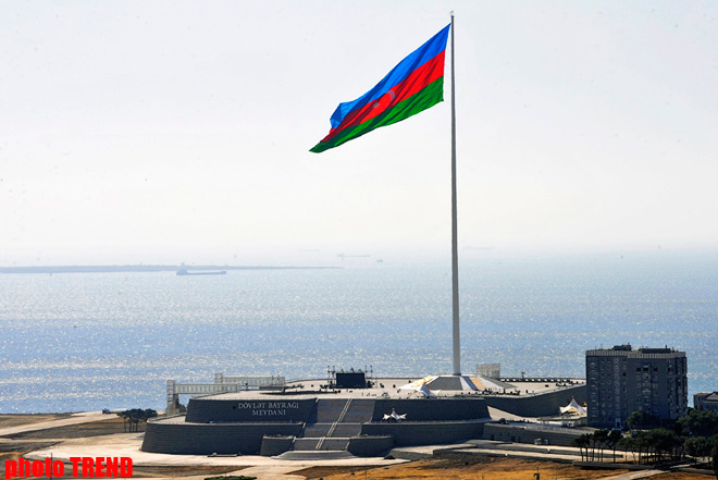 Книга рекордов Гиннеса! Наша гордость - флаг и герб Азербайджана (фотосессия)