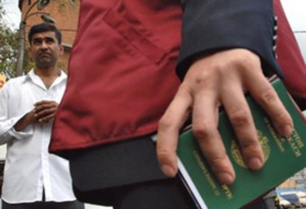 Five percent of world immigrants are Iranians - official