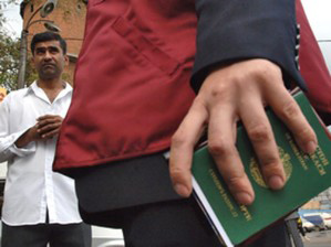 Five percent of world immigrants are Iranians - official