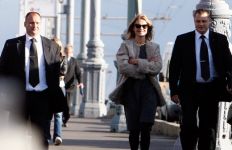 Наталья Водянова привезла младшего сына в Россию