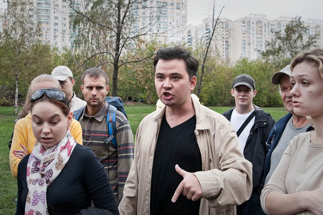 Жители Москвы протестуют против строительства азербайджанцами мечети и медресе (фотосессия)