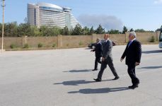 Президент Азербайджана ознакомился с ходом работ по расширению и строительству автомобильных дорог на территории Международный аэропорт Гейдар Алиев-Мардакянский круг-поселок Бильгях (ФОТО)