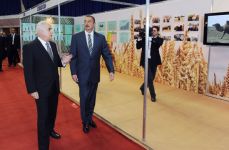 Президент Ильхам Алиев ознакомился с III Международной выставкой Caspian Agro-2010 (ДОПОЛНЕНО) (ФОТО)