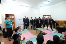 Президент Азербайджана Ильхам Алиев принял участие в открытии образовательного центра для еврейских детей "Хабад-Ор-Авнер" в Хатаинском районе Баку (ФОТО)